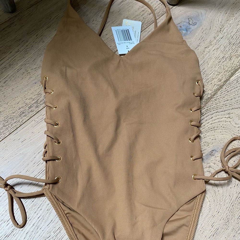 Gorgeous and flattering L-Space tan one suit!